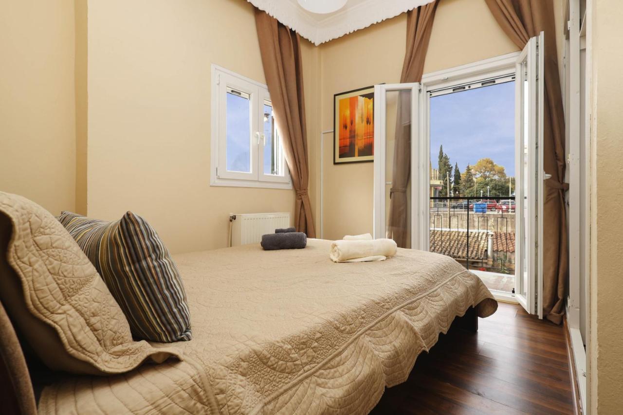 Suburban Casa Apartment Alepou Bagian luar foto
