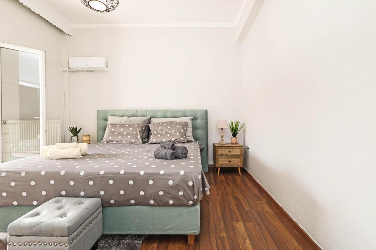 Suburban Casa Apartment Alepou Bagian luar foto