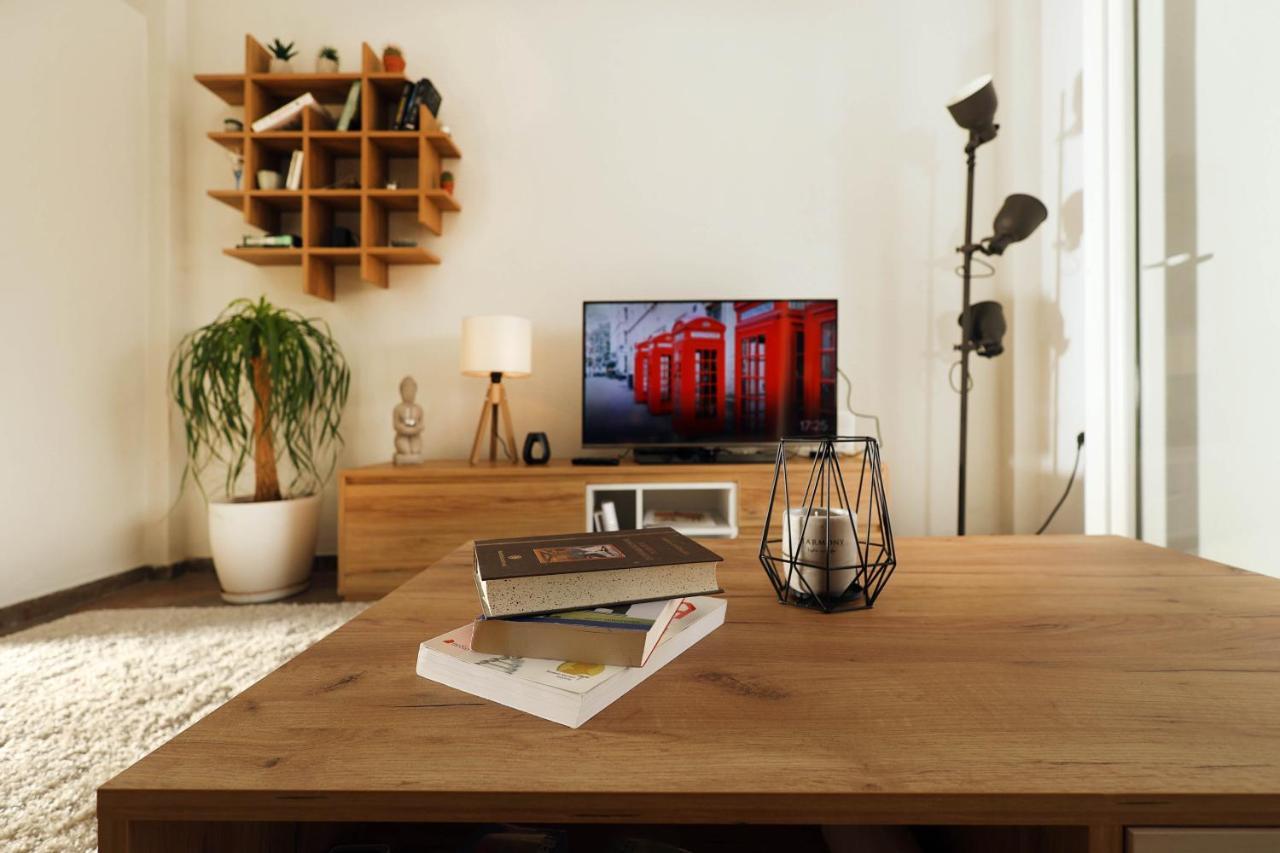 Suburban Casa Apartment Alepou Bagian luar foto